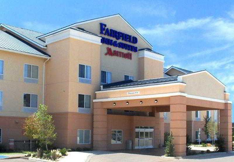 Fairfield Inn & Suites Дентън Екстериор снимка
